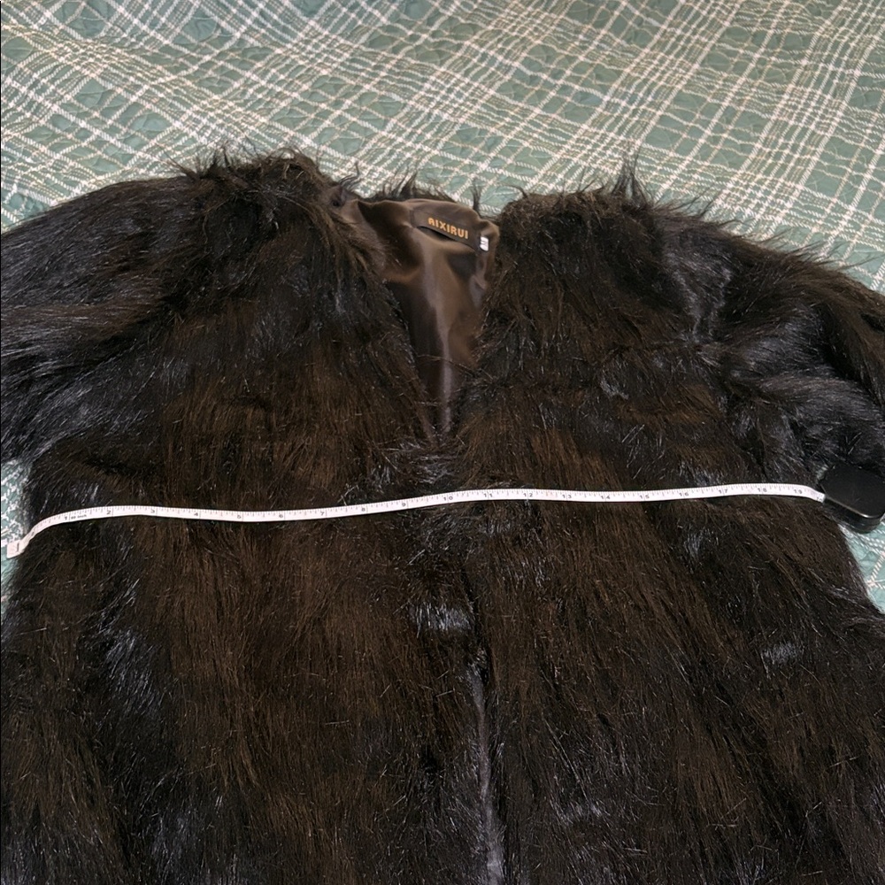 Elegant Black Faux Fur Teddy Coat - Picture 10 of 12